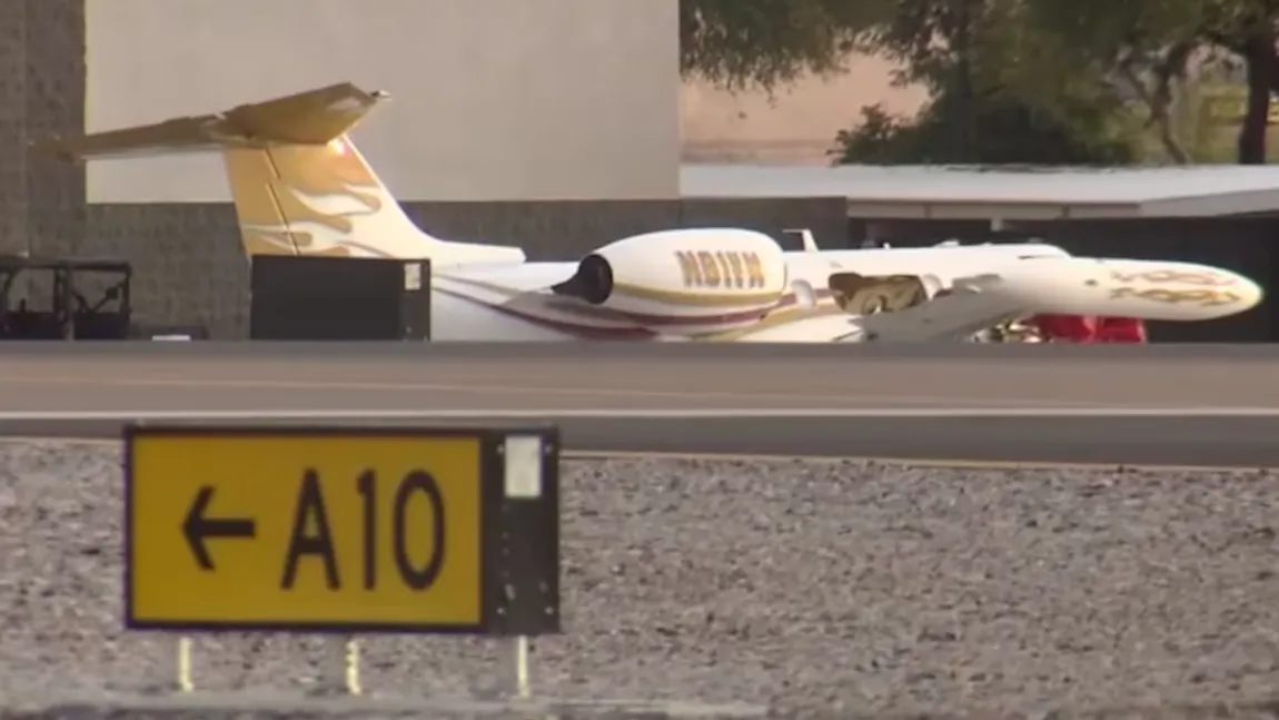 VIDEO Un nou accident aviatic în SUA: două aeronave s-au ciocnit pe pistă, la bord se afla un star rock