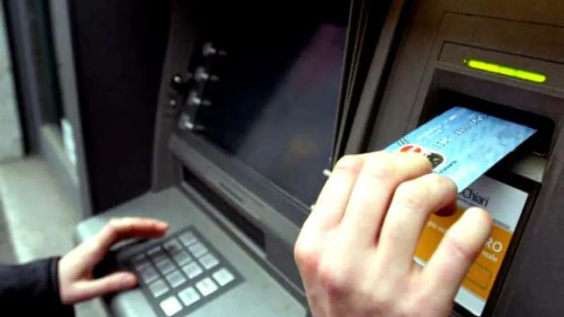 Schimbări la retragerea banilor din bancomate. Apar noi ATM-uri