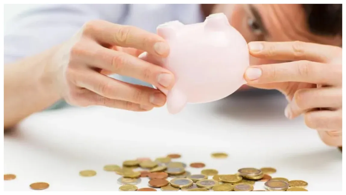 De ce trebuie să ne ținem economiile în Euro. Explicația economistului Radu Georgescu