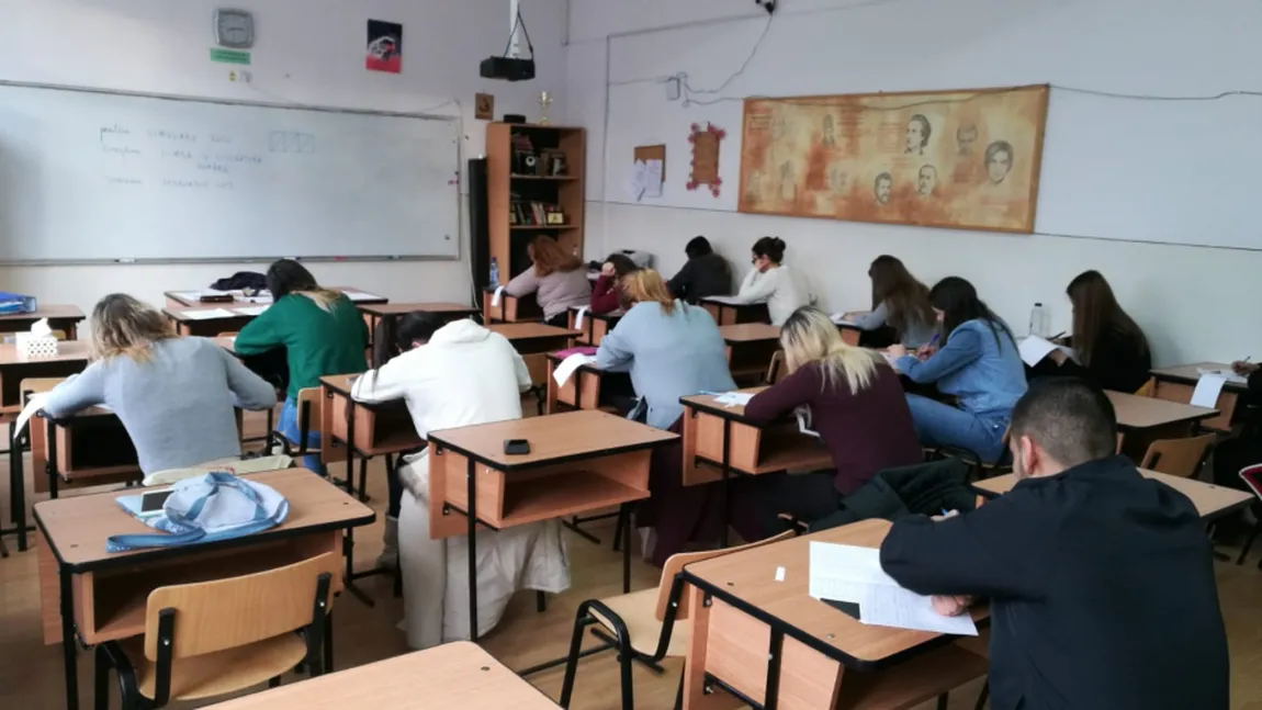 Scandal pe materiile care ar trebui studiate de către elevii de liceu