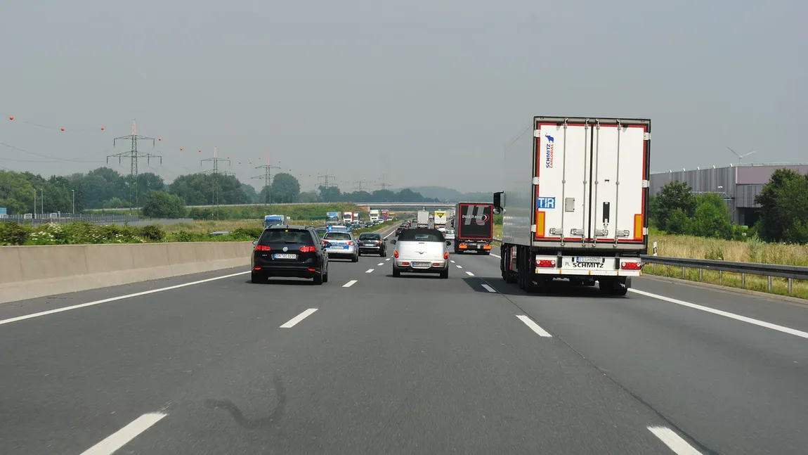 Se introduce o nouă taxă de drum în România. Ce valoare va avea și cine o plătește