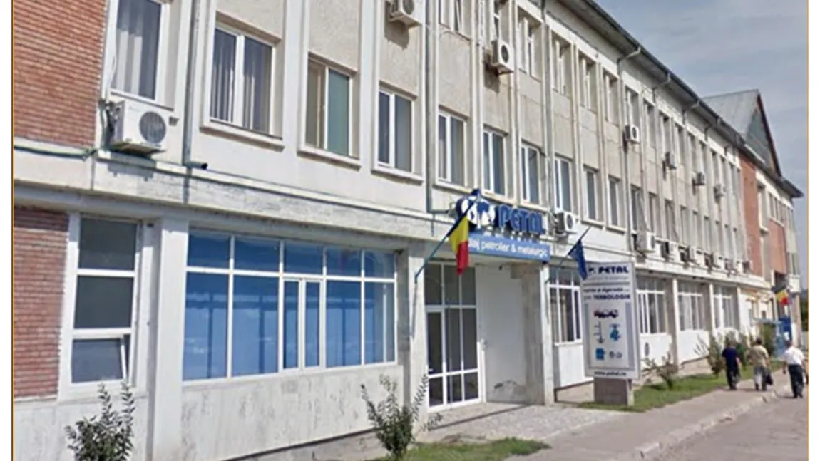 O fabrică din România a ajuns la sapă de lemn. Nu-și mai poate plăti nici măcar utilitățile iar angajații se tem că vor fi concediați: ”Suntem disperați”