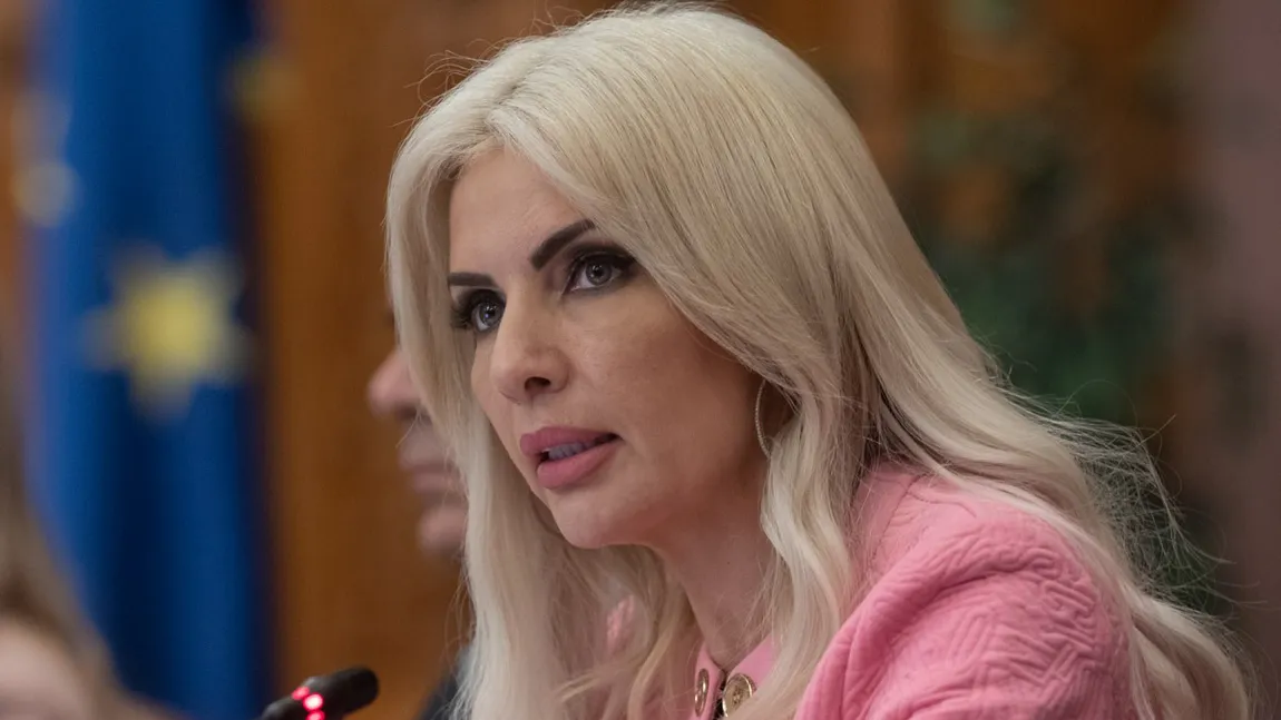 Laura Vicol, revenire de senzaţie după ce a fost eliberată din arest: 