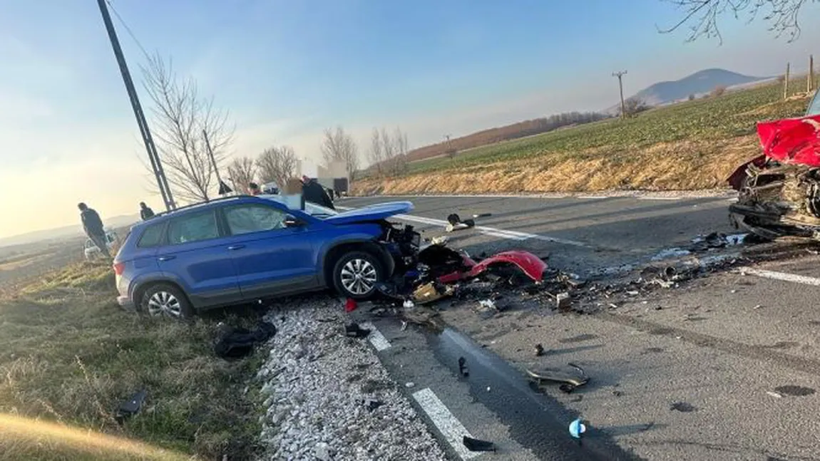 Tragedie de Valentine's Day. Un tânăr care se grăbea să ajungă la iubită a făcut o depășire care l-a costat viața