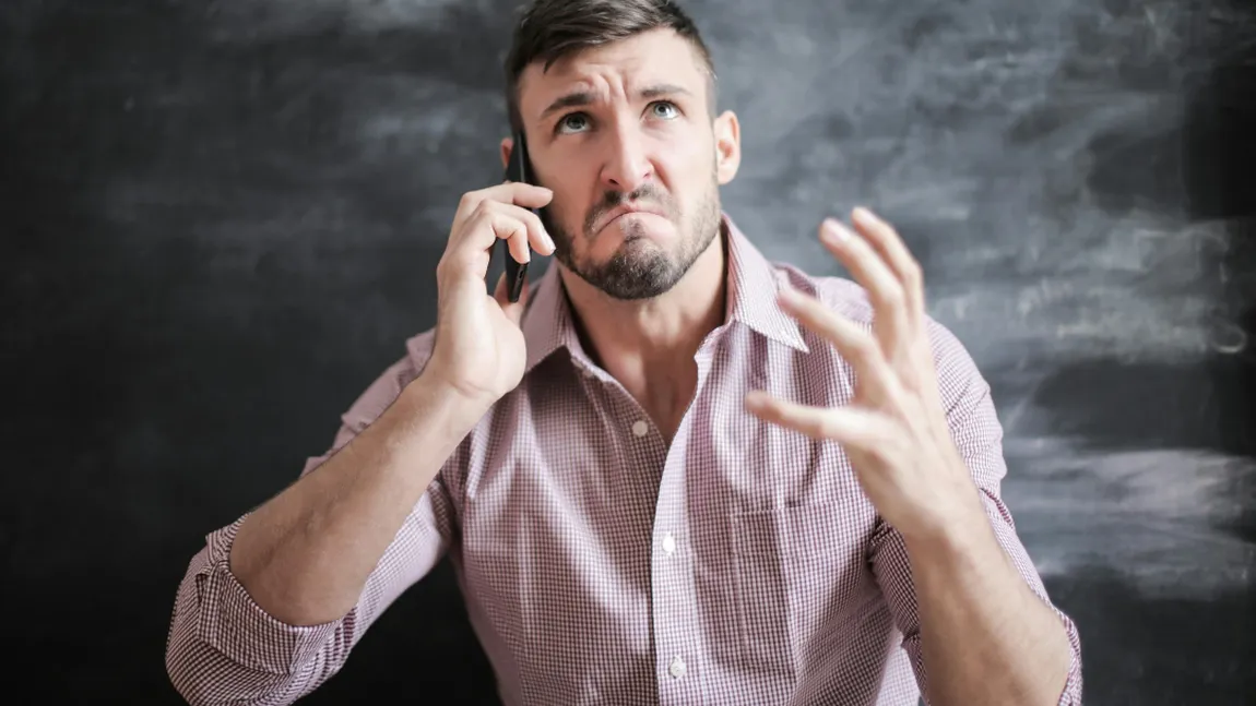 Cum afli dacă telefonul tău este ascultat. Opt trucuri prin care eviți să mai fii spionat