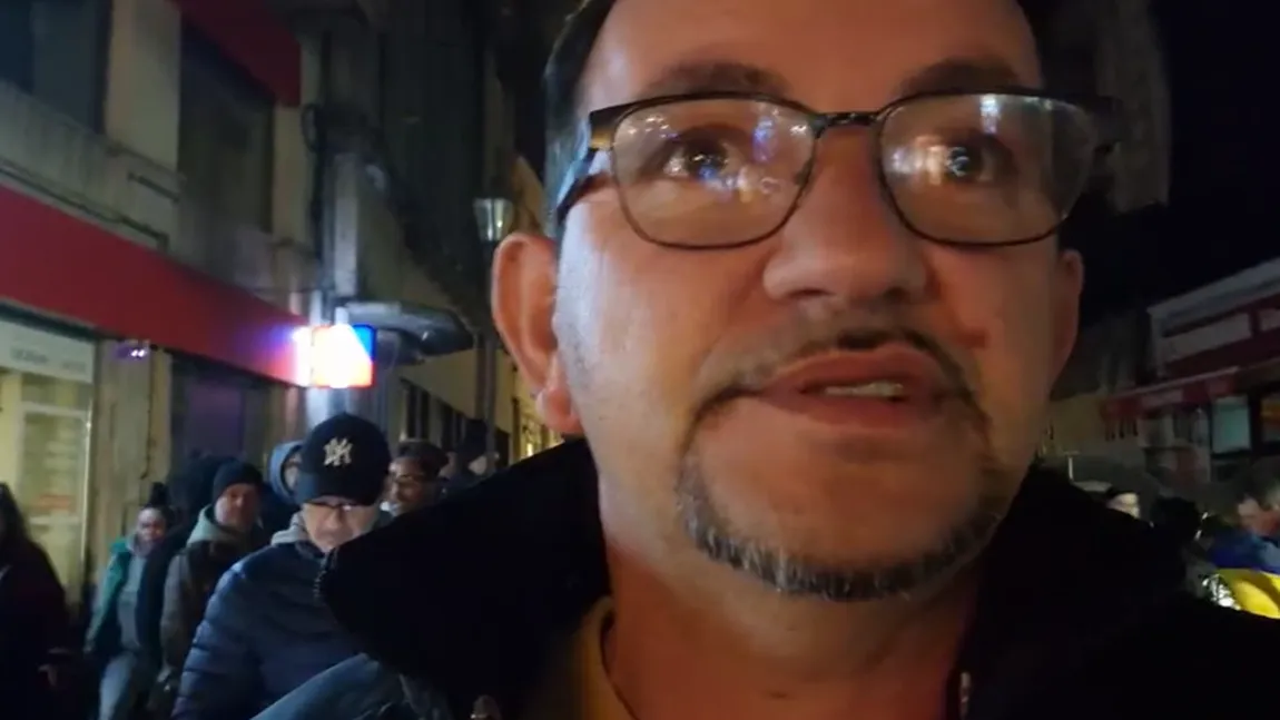 Parlamentari AUR, prezenți la protestul violent de la sediul BEC după respingerea candidaturii lui Călin Georgescu. Tiberiu Claudiu Barstan: Am fost în calitate de cetăţean român, nu am instigat pe nimeni