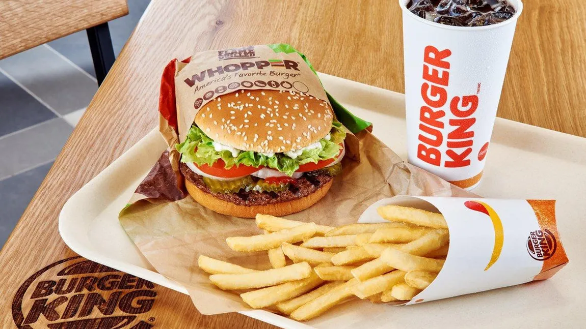 Burger King, amendă uriașă primită de la ANPC. Ce nereguli au găsit inspectorii: 