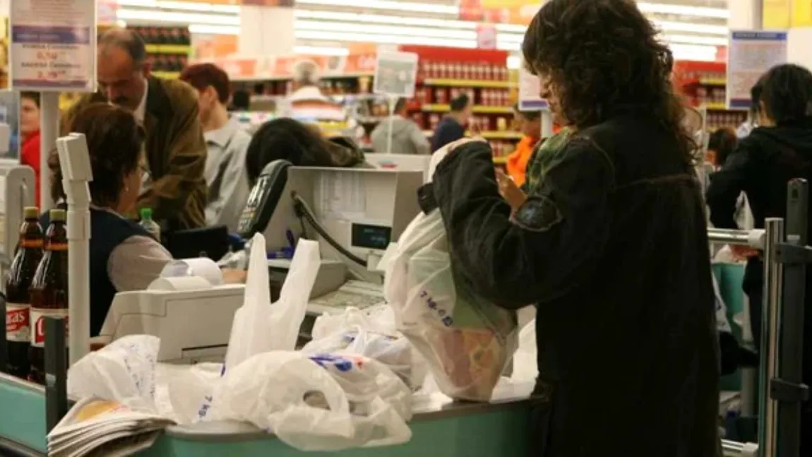 Produsele care vor dispărea din Kaufland, Lidl, Carrefour și Mega Image. Măsurile luate de UE pentru a proteja mediul