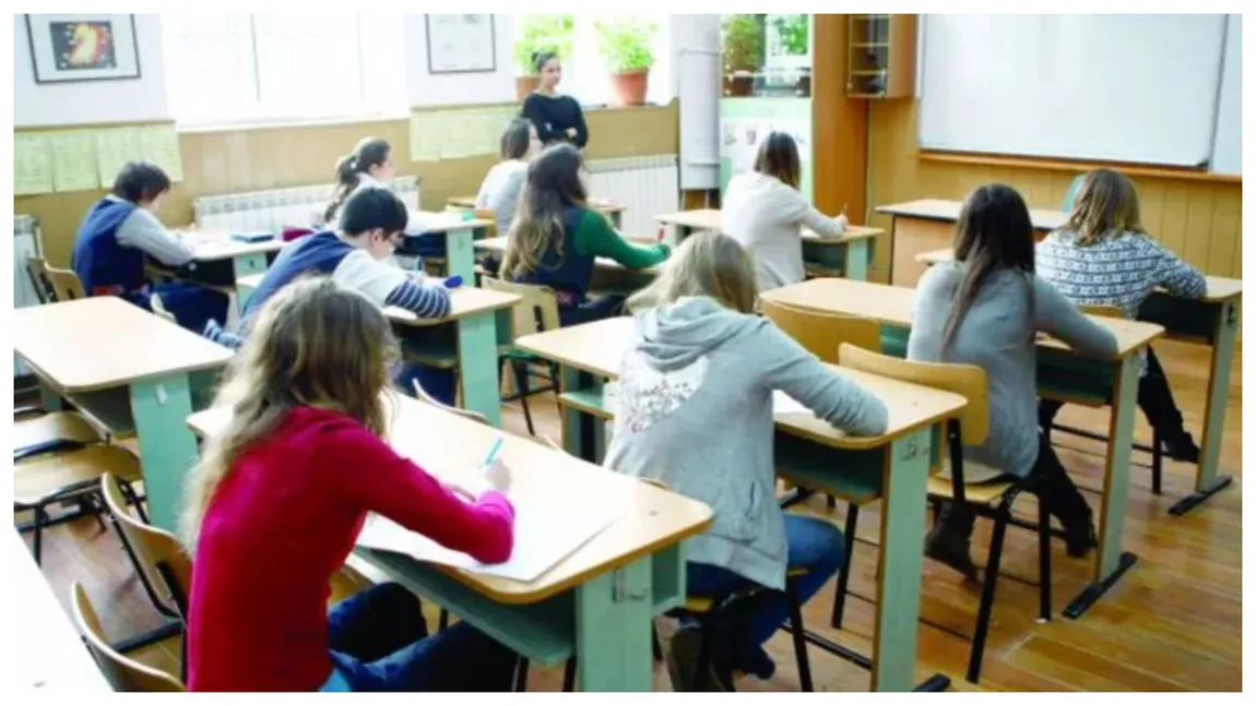 Burse 2025. Elevii cu rezultate foarte bune pot primi 1.000 de lei lunar de la Academia Română. Cum le pot obține