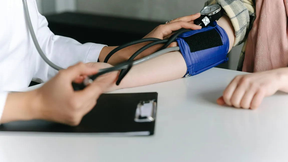 Se dă lege! Cum se vor putea revanșa pacienții, în condițiile în care medicii au interzis la ”plic”