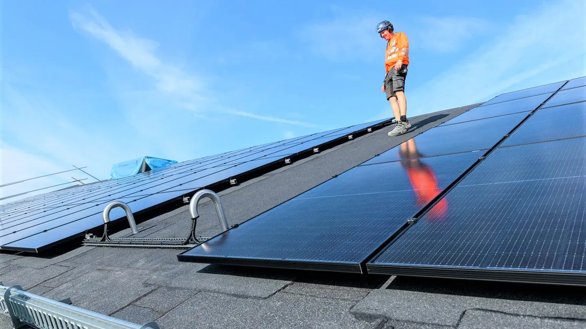 Programul Casa Verde 2025. Continuă să se acorde bani de la stat pentru montarea de panouri fotovoltaice