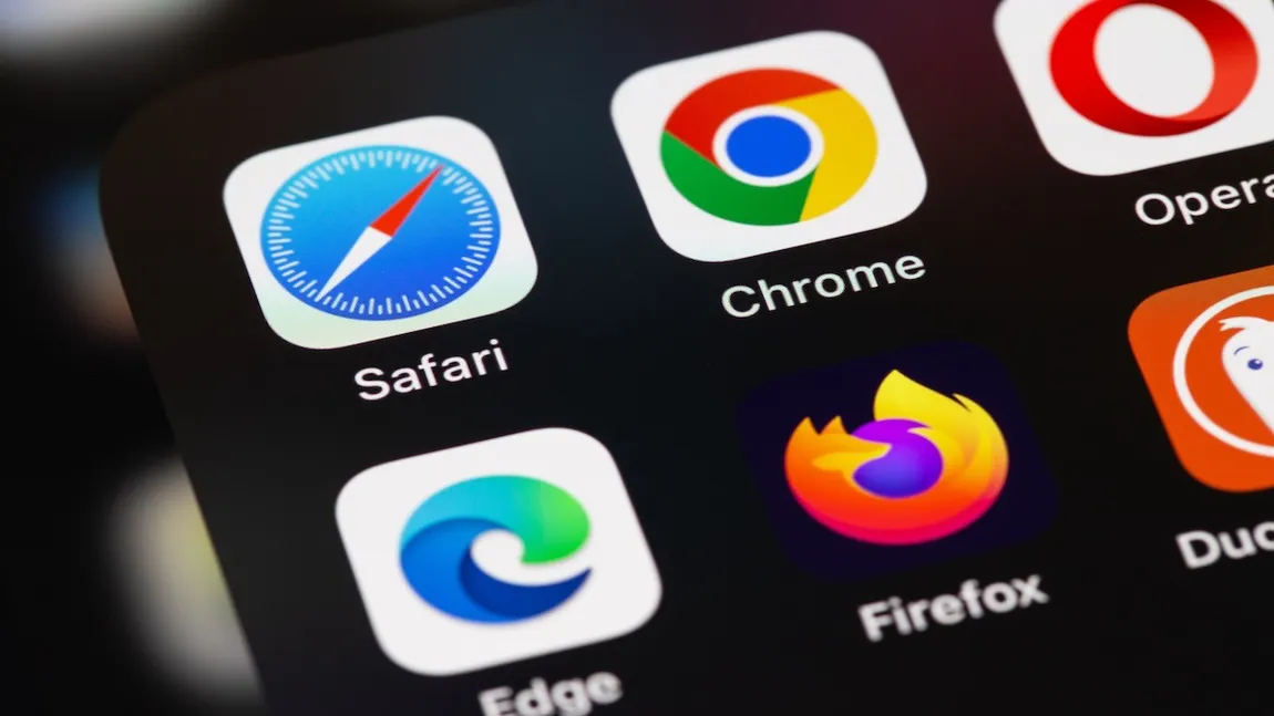 Google repară o breșă de confidențialitate veche de 15 ani a browserului Chrome. Site-urile îți spionau istoricul de navigare fără să știi