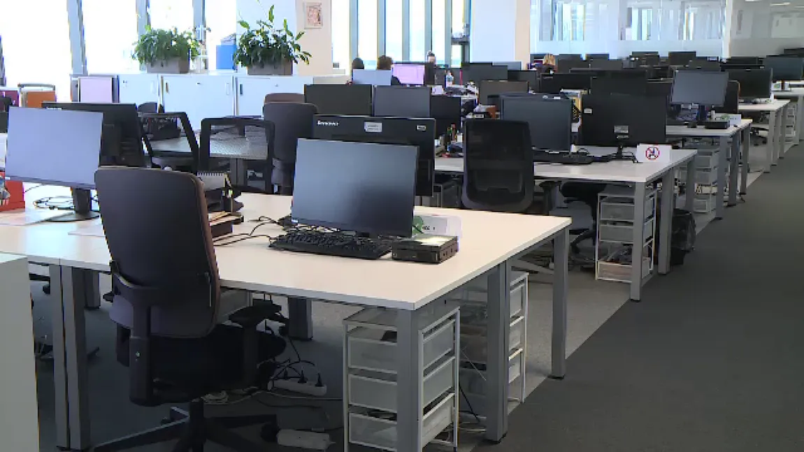Criză majoră în cel mai râvnit domeniu de activitate. Concedieri în masă după ani de creştere accelerată