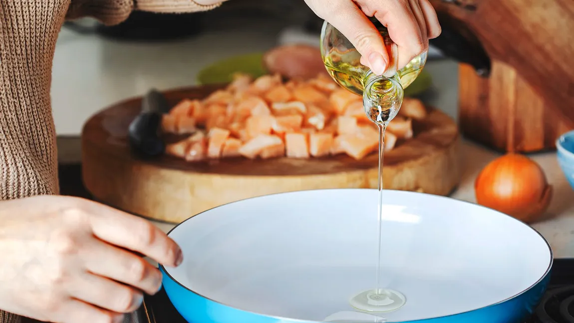 Pericolul ascuns din uleiurile vegetale: risc crescut de cancer, cauzat de gătitul la temperaturi înalte