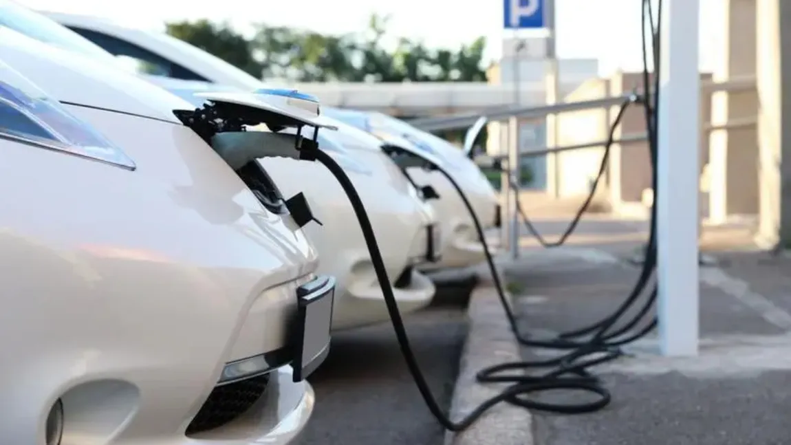 Subvenția pentru mașinile electrice se majorează. Anunțul făcut de ministrul Mediului