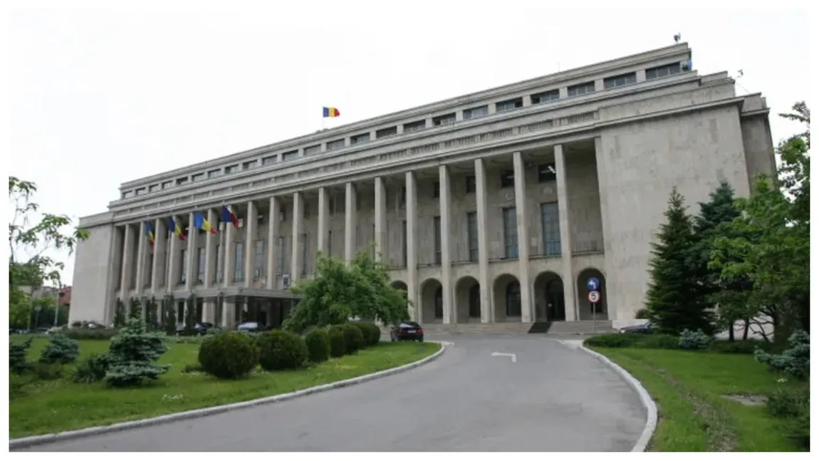 Guvernul vrea ca românii să nu se mai împrumute la bănci. Limită de 1,5 miliarde de lei pentru împrumuturi de la Trezorerie