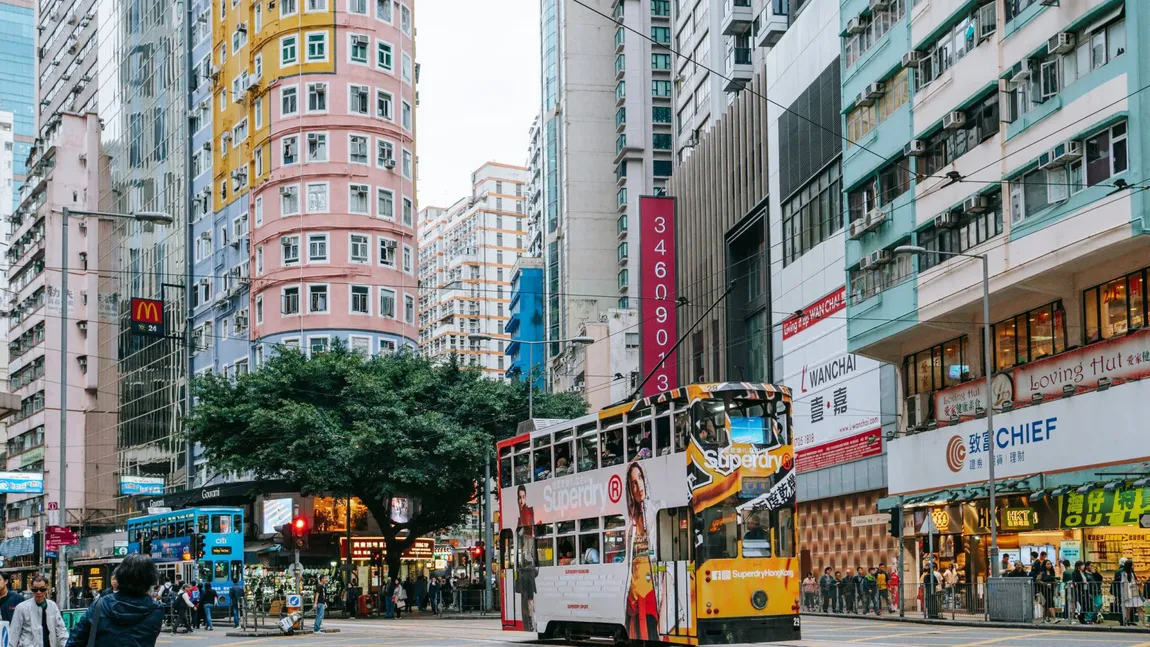Preţul exorbitant plătit de o româncă pe un apartament de 50 mp în Hong Kong. Clujul e un chilipir