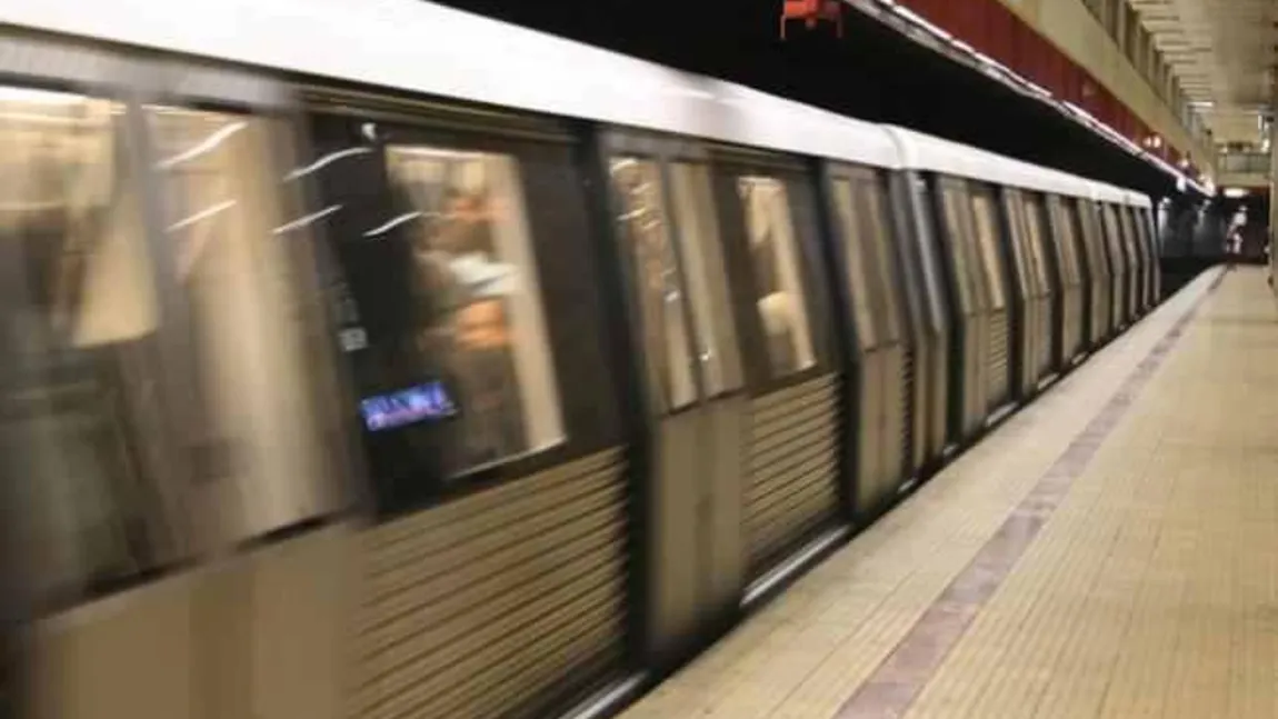 O fată de 16 ani s-a aruncat în fața metroului din București!
