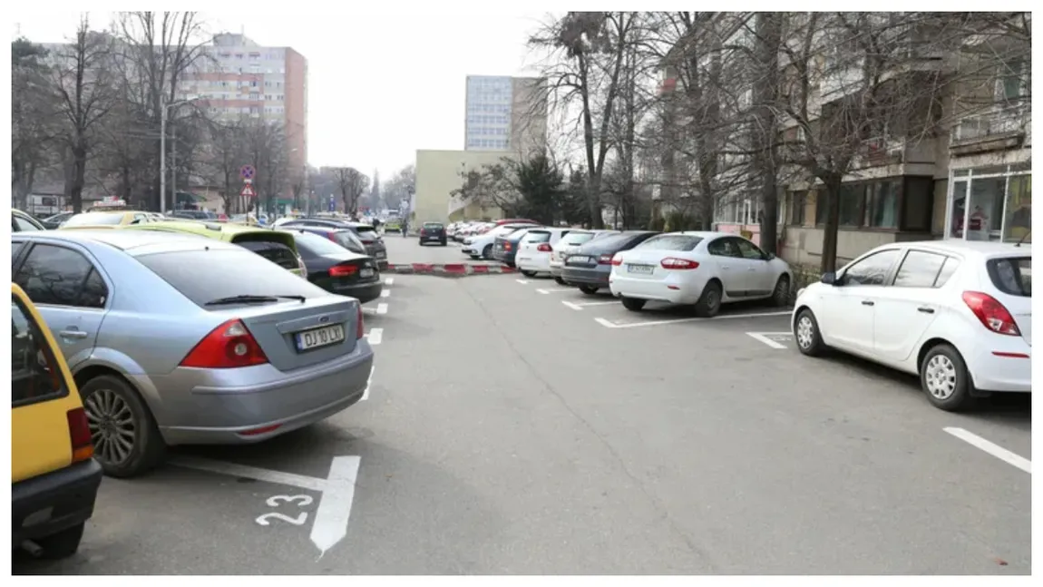 Ce pot face șoferii din București care nu au un loc de parcare. Prețul lunar pe care îl plătesc cei ce nu locuiesc în zonă