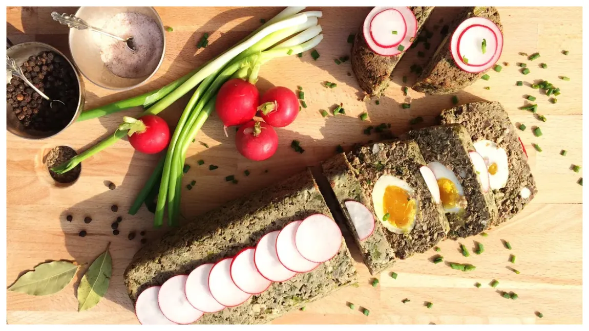 Paște 2025. Cât costă să comanzi mâncare tradițională, dacă nu ai chef să gătești. Prețurile sunt rezonabile