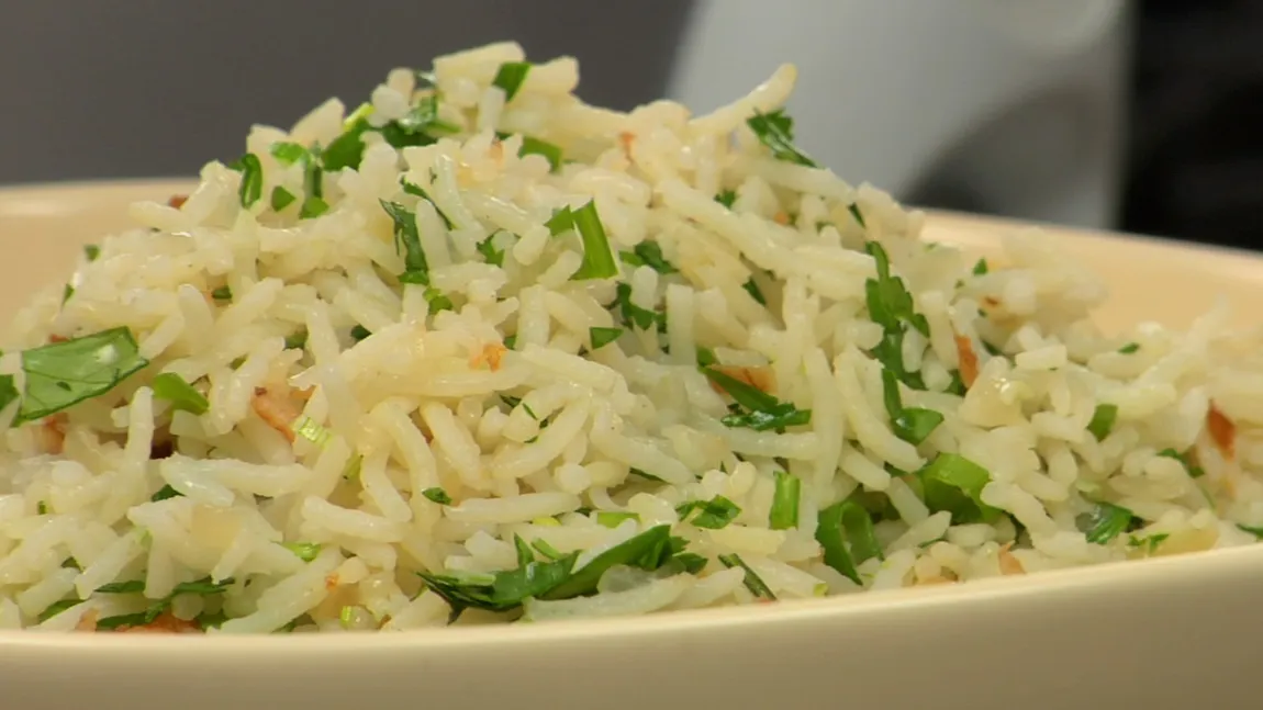 Cum obții un pilaf perfect? Un mic secret dă rezultate nebănuite