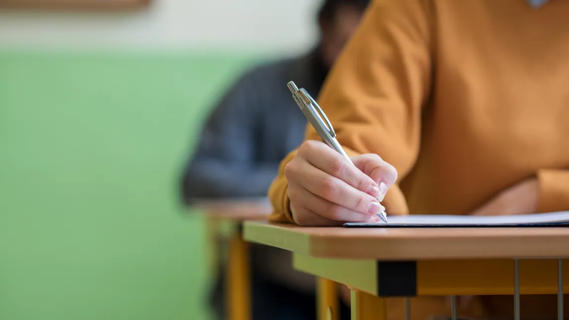 Sorin Ion, secretar de stat în Ministerul Educației, îngrijorat de notele obținute de elevi la simularea examenului de BAC 2025: Refuz să cred că orice copil care învață mai mult sau mai puțin nu poate să răspundă la două-trei întrebări