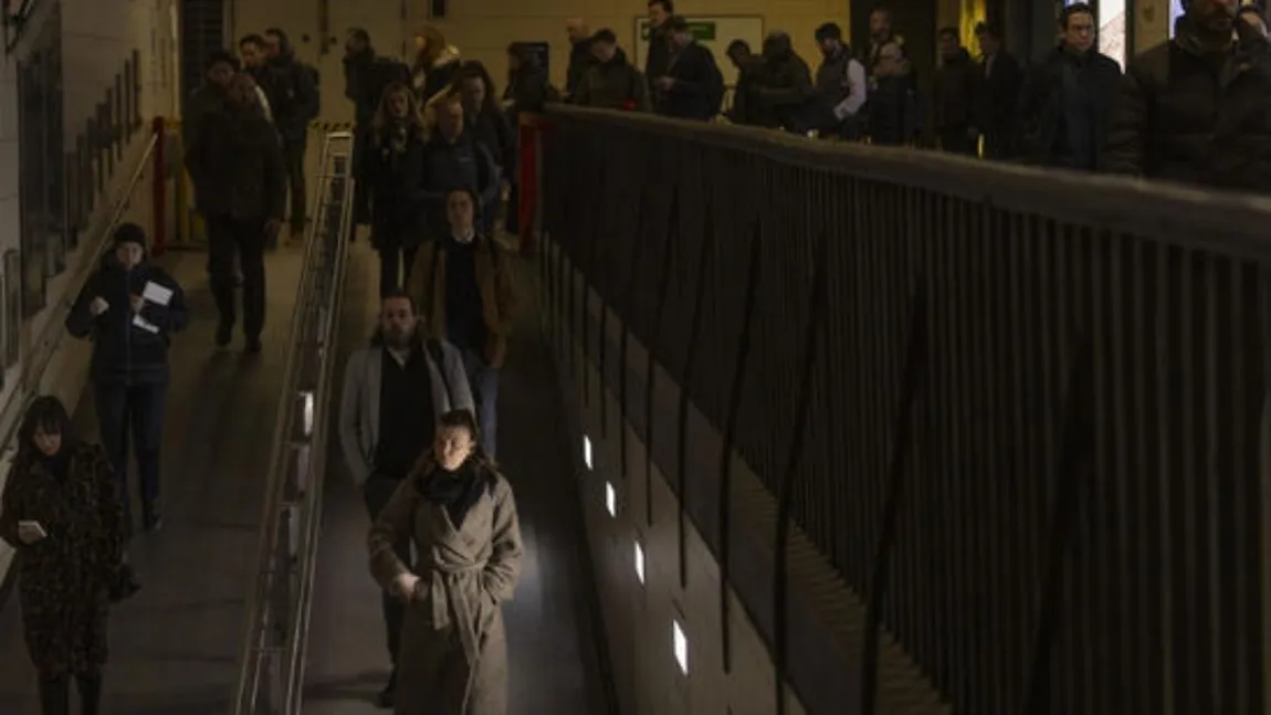 Blackout din cauza unui experiment al Guvernului. Pana uriaşă de curent care a paralizat Europa, dintr-o greşeală!