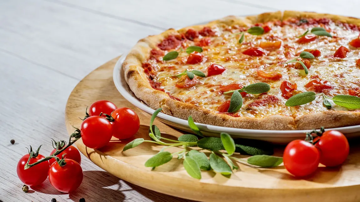 Cum să faci o pizza în 15 minute. Rețeta minune pe care trebuie să o încerci