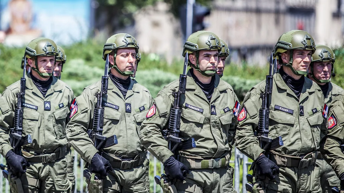 Preşedintele ţării anunţă că va reinstitui serviciul militar obligatoriu. Exporturile de muniţie, suspendate oficial!