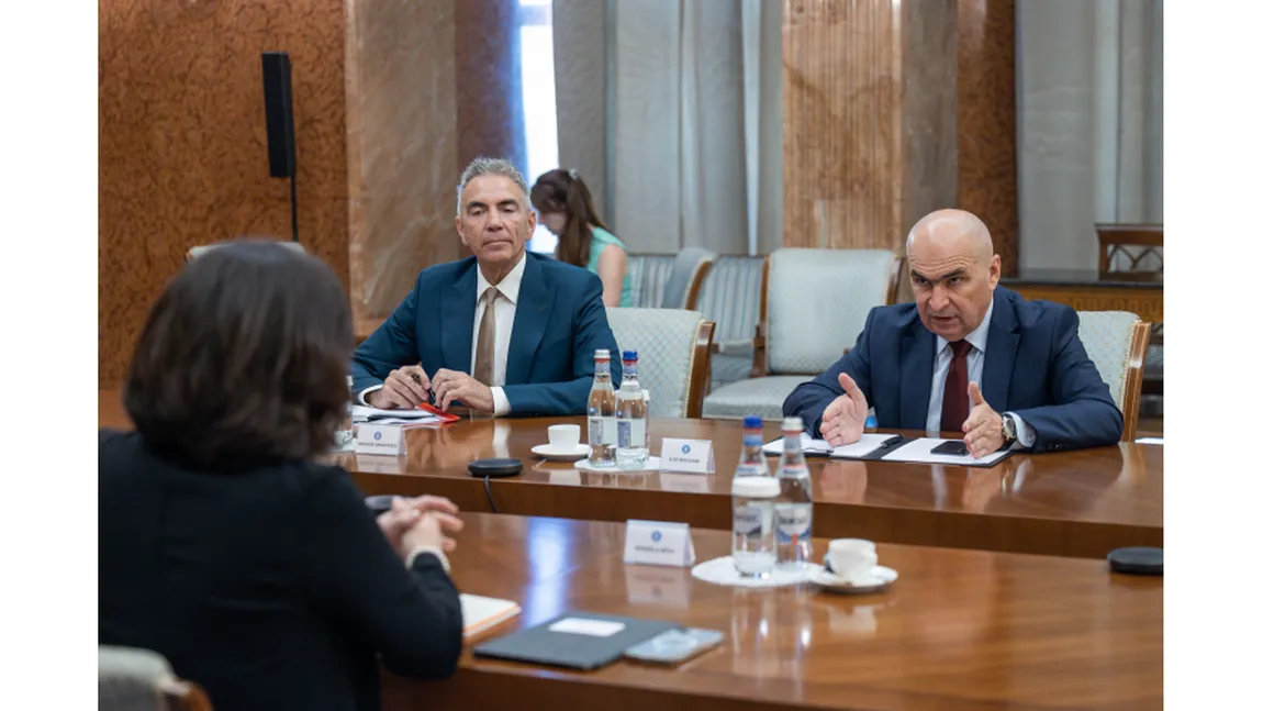 Premierul Ilie Bolojan, întâlnire cu reprezentanţi ai sectorului bancar: Guvernul urmăreşte să construiască un set de măsuri fiscale eficiente, pentru reducerea deficitului