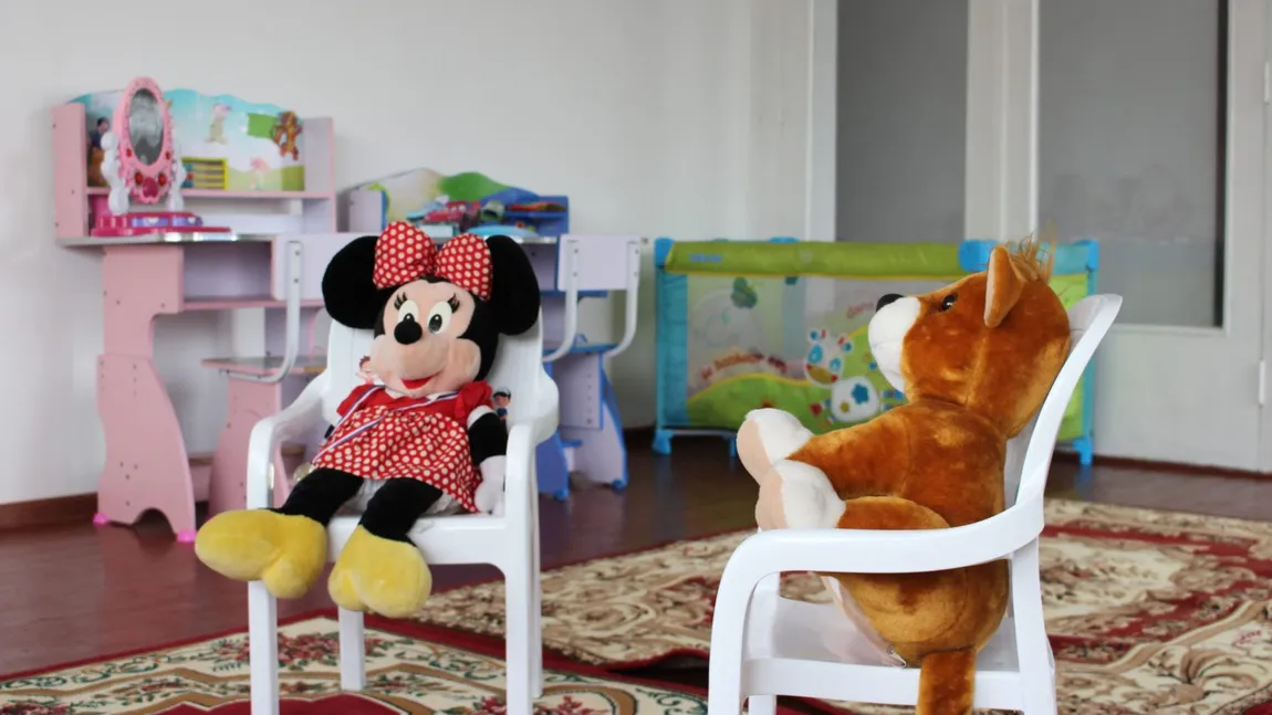 FACIAS: Investițiile sociale din PNRR, blocate sau pierdute. Copiii în risc de separare de familie afectați
