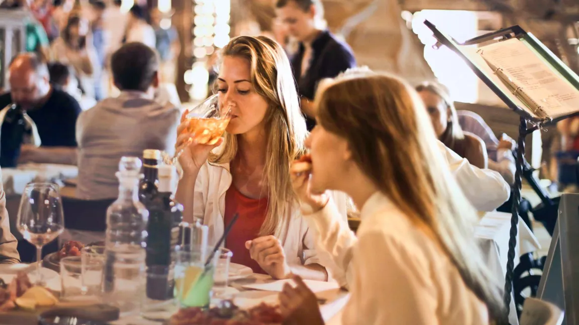 Preparatele pe care să nu le comanzi niciodată la restaurant. Sfaturile celebrului Chef Anthony Bourdain