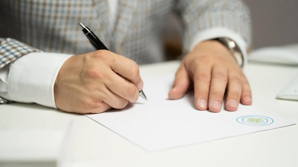 Documentul pe care orice român îl poate obține gratuit din luna iunie 2025. S-a dat lege