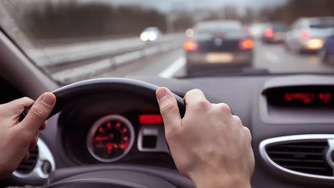 Cod Rutier 2025. Abaterile care îi pot lăsa pe români fără permis. Noile legi înăspresc pedepsele