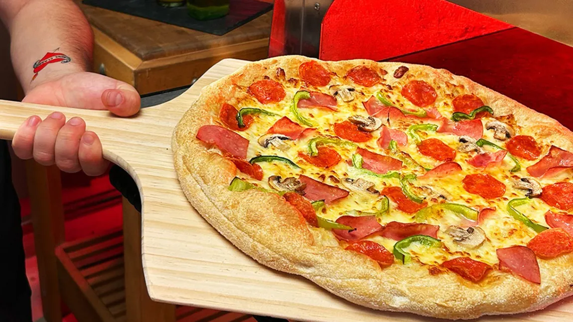 Pofta vine pe loc, cu gustul unic Pizza Hut
