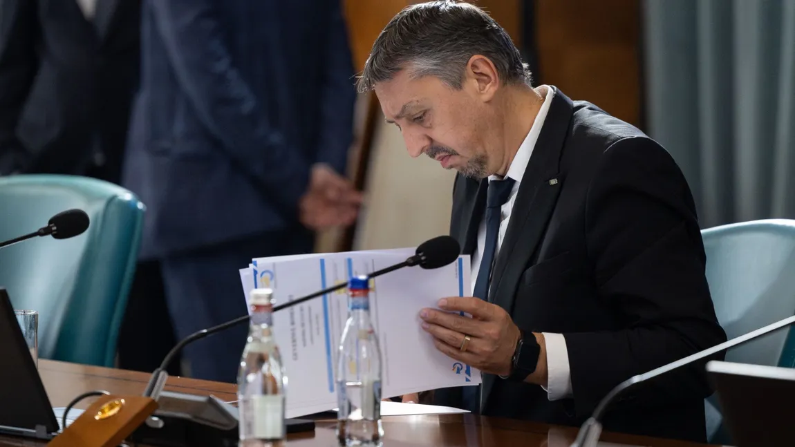 Ministrul Educației anunță ”prima victorie împotriva crizei fiscal-bugetare”. ”Am ales protecția angajaților și a salariilor”