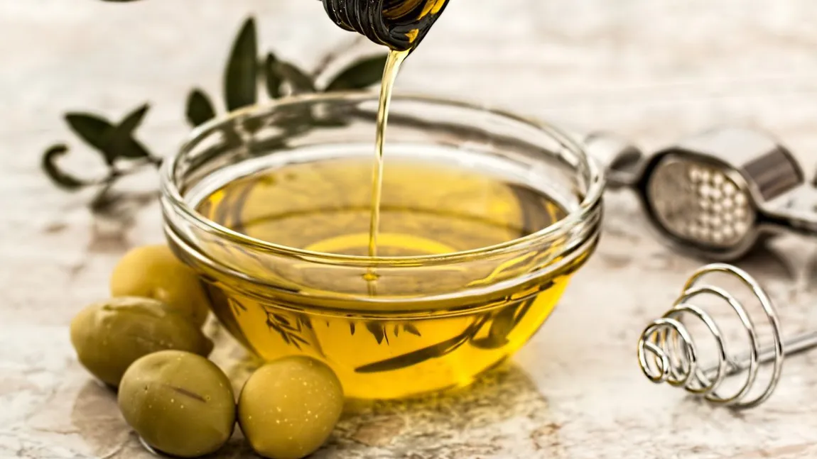 Dieta cu ulei de măsline şi lămâie. Slăbeşti aproximativ 7 kg şi îţi detoxifici organismul în 3 săptămâni