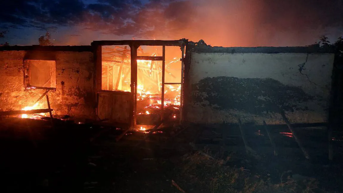 Război în Ucraina: Atac masiv cu drone, sunt morţi, răniţi şi pene de curent. Zelenski cere negocieri de pace, Rusia anunţă recrutări masive