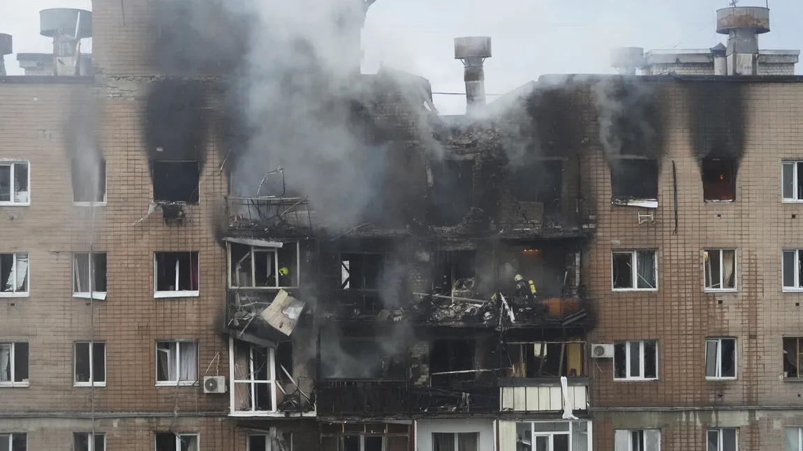 Război în Ucraina. Polonia a ridicat avioanele de luptă, atac masiv al Rusiei, a fost lovit un bloc de locuinţe din Kiev VIDEO