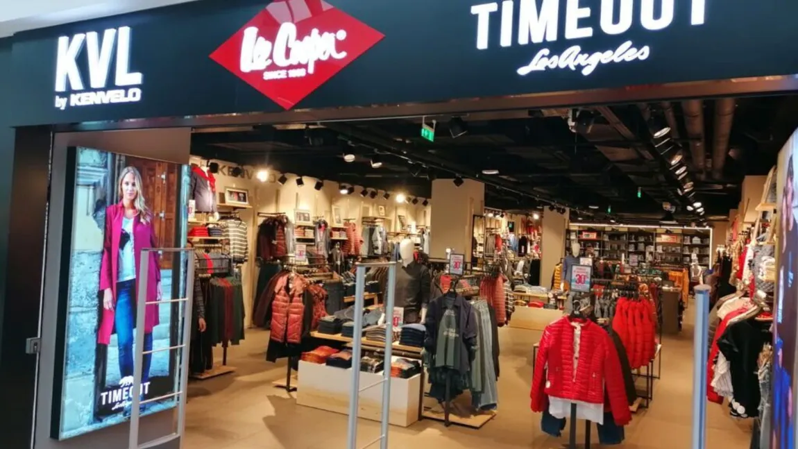 Compania care operează Kenvelo, Lee Cooper şi Timeout a intrat în insolvență. Ce se va întâmpla cu magazinele