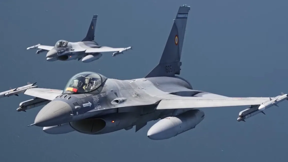 Demonstrație aviatică duminică în București prilejuită de Ziua Aviaţiei Române