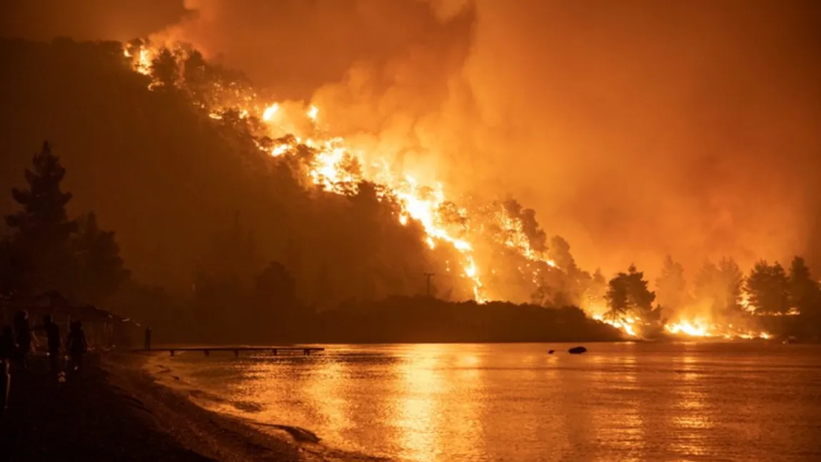 Cod roşu de incendii în Italia. Atenţionare de călătorie transmisă de MAE