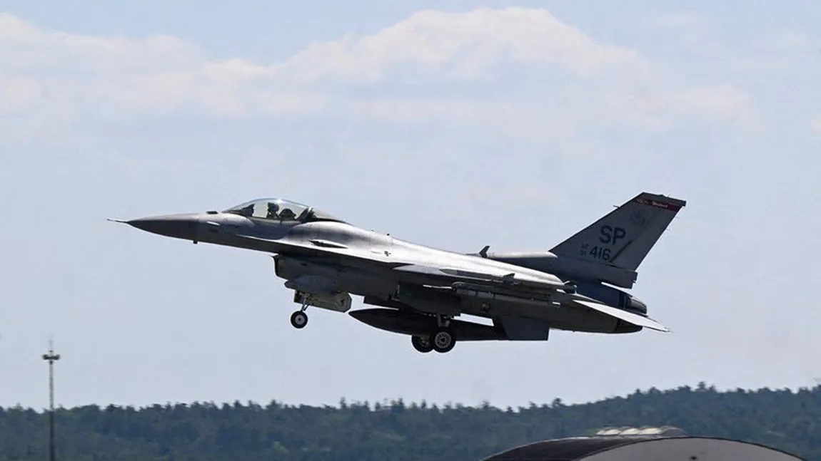 Ministerul Apărării a ridicat de la sol avioanele F-16: Rusia a reluat atacurile cu drone asupra unor obiective din Ucraina, în proximitatea frontierei cu România