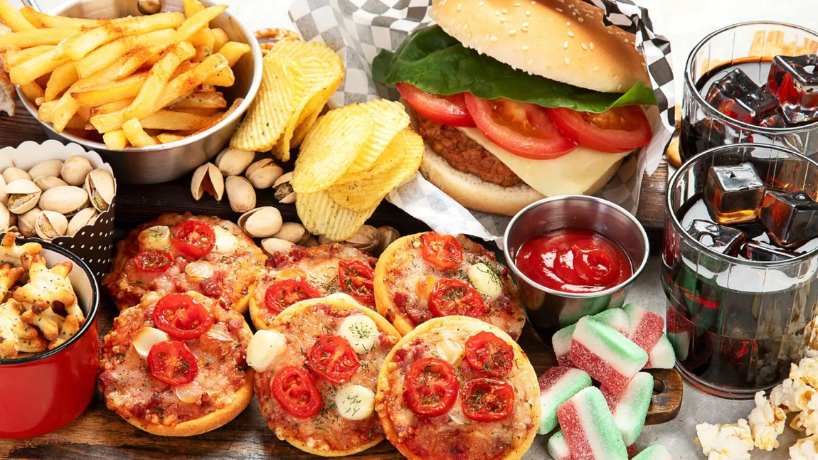 8 alimente și băuturi pe care nu ar trebui să le consumi zilnic. Recomandările făcute de un medic nutriționist