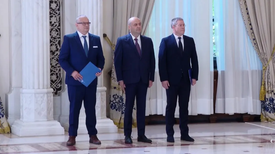 Trei noi judecători au fost numiți la CCR. Dacian Cosmin Dragoş, Csaba Asztalos şi Mihai Busuioc au depus jurământul la Cotroceni