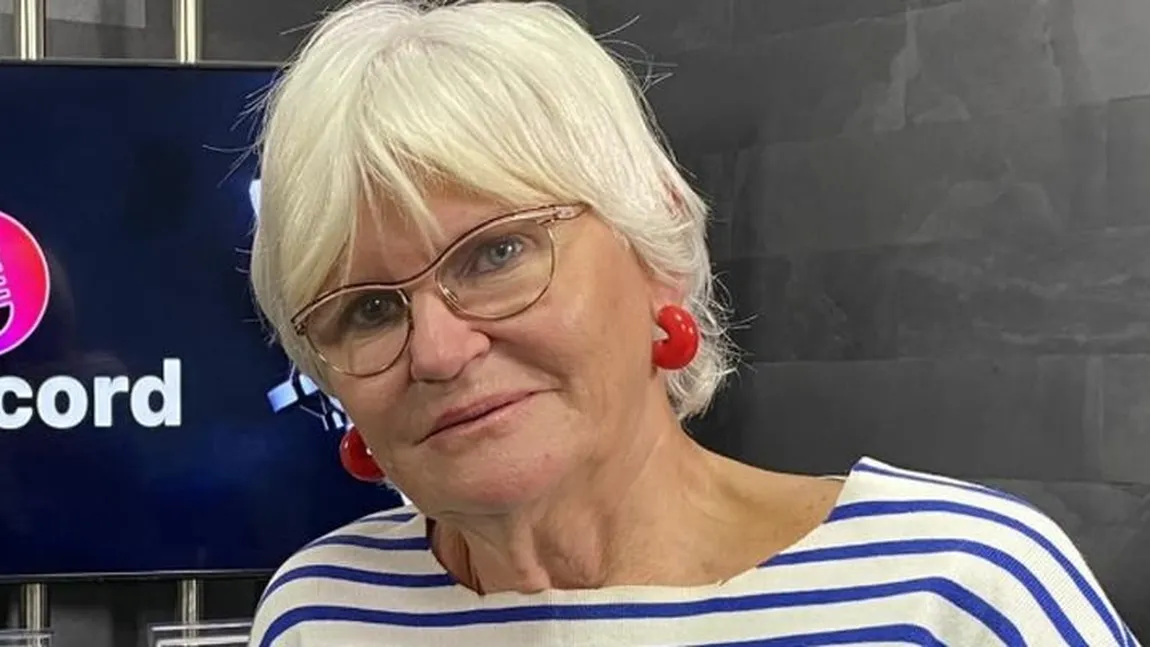 Monica Tatoiu, despre cum a reușit să-și mențină tenul tânăr. „Am comandat-o de pe net. Își merită toți banii”