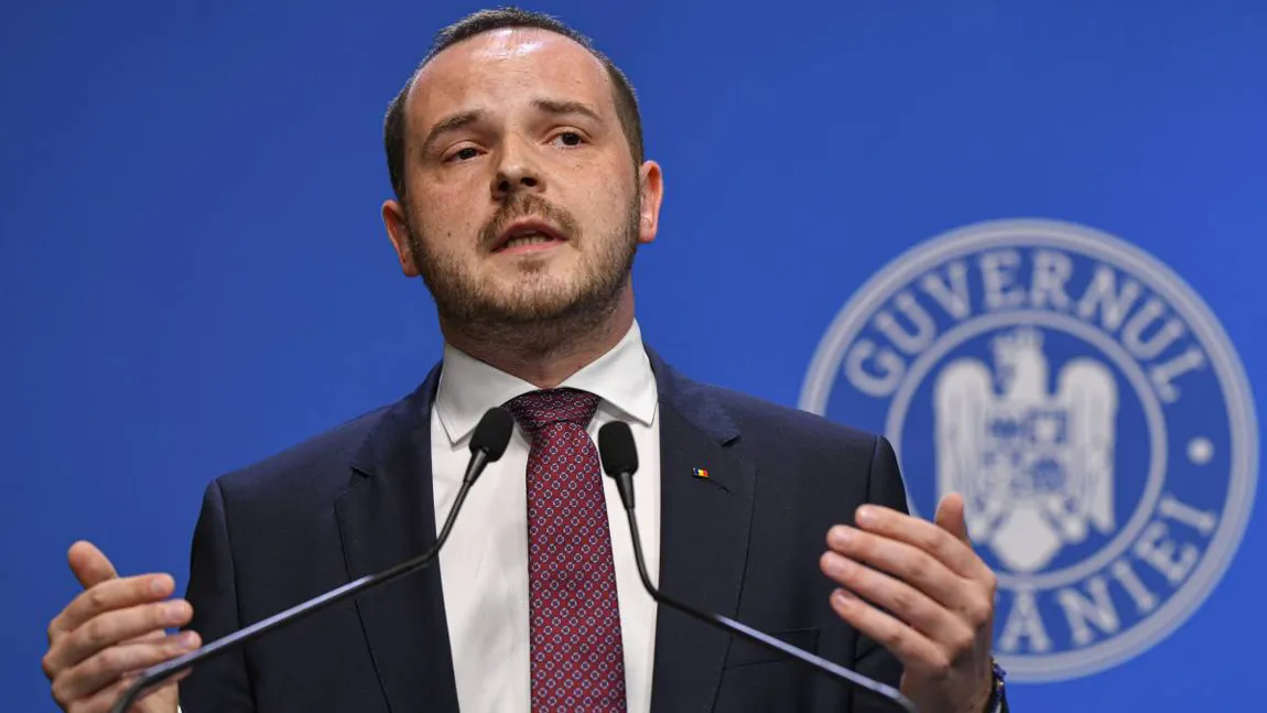 Ministrul Sănătăţii îi ameninţă pe medicii care pleacă devreme din spitalele publice pentru a face ore în clinici private: 