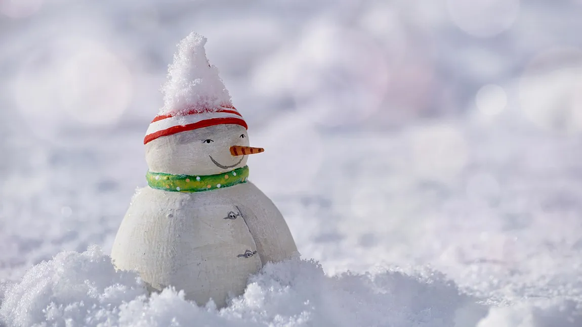 Anunț de ultimă oră de la meteorologii Accuweather în plin val de caniculă. Când va cădea prima ninsoare în România