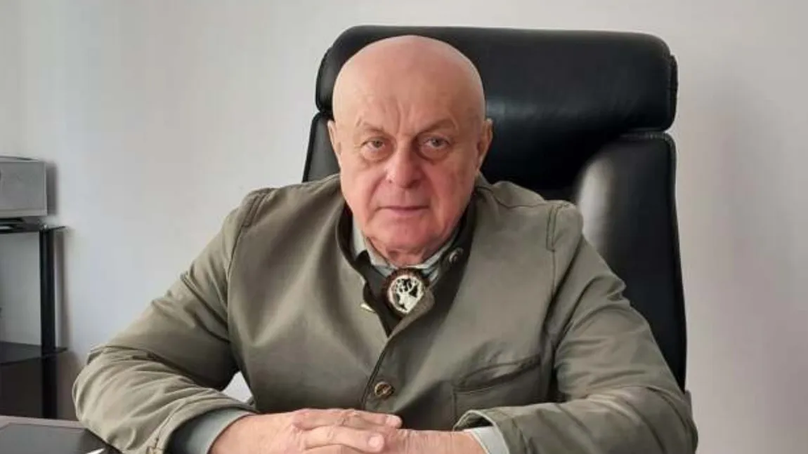 Directorul Romsilva care a încasat 100.000 de euro primă de pensionare a dat în judecată regia pentru că nu i-a prelungit contractul de muncă după ce s-a pensionat. Câștiga 8.000 de euro pe lună la stat, cumulați cu pensia de 1.000 de euro