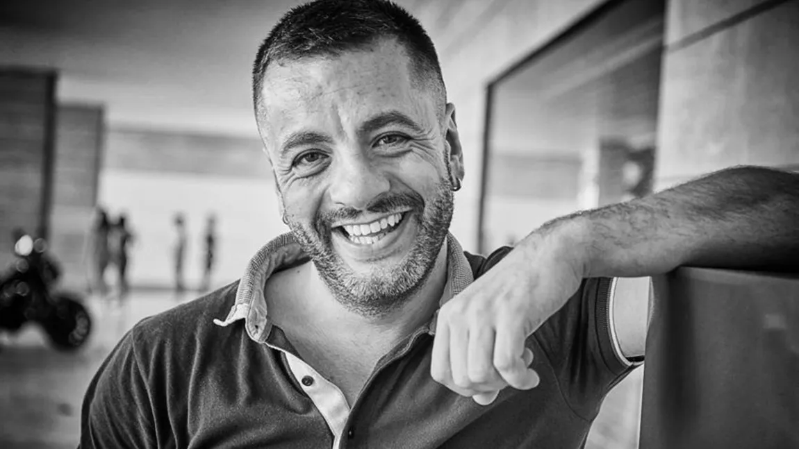 Doliu în presă. A murit la doar 46 de ani jurnalistul unei mari publicații, colegii săi sunt în stare de șoc: „Era șef, coleg, prieten, frate și confident”